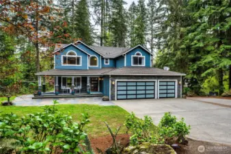 Union Hill Retreat on 5 acres. Enhanced by a major remodel in 2016.