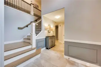 Foyer.