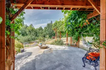 Outside patio with firepit