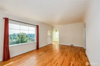 Another view of the living room. Note the lovely archways.