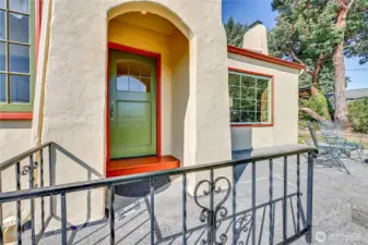 A warm and inviting entrance!