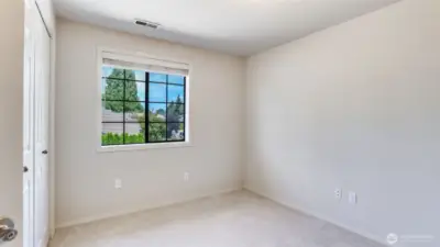 The second upstairs guest bedroom.