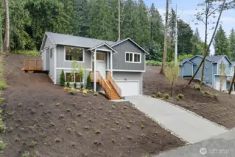 Photographs are for illustrative purposes only. Features, finishes, interior/exterior colors, landscaping and floorplan shown may vary from actual homes built.
