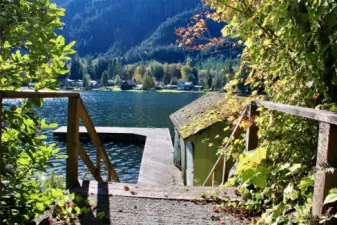 A private dock ready to make everyday a good day on the lake!
