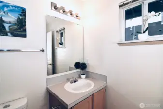 Bedroom 2 - Full Bath2.2