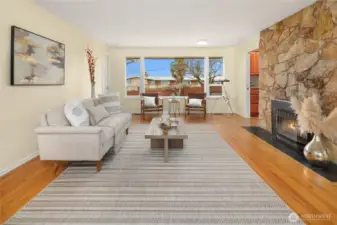 Tons of Natural Light