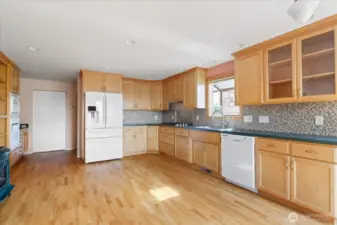 Light filled kitchen with window box