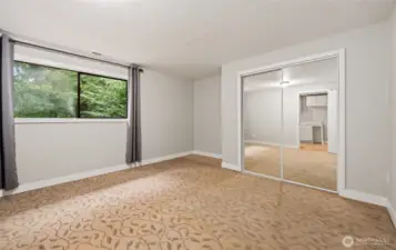 2nd bedroom with large closet