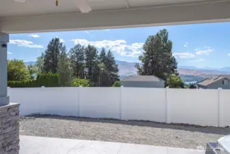 Step outside to the peaceful backyard and savor stunning river views, from sunrise to sunset.