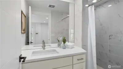 Guest suite 3/4 bath.