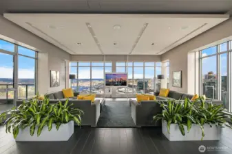 Enjoy the sweeping view on 41th floor - sky retreat!