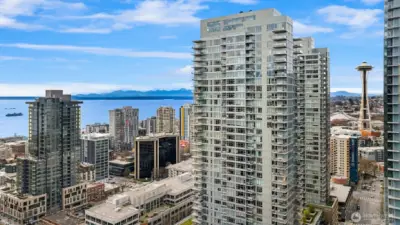 Walk to everything - urban living at its finest!