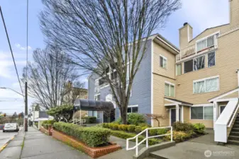 Hop on the 49 bus right outside to effortlessly connect to the rest of the city.