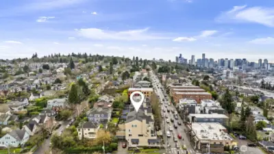 Endless restaurants, historical parks, great local boutiques - all yours to enjoy!