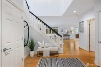 Enterance to your quiet Oasis in Downtown Kirkland