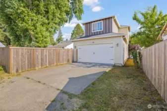 Fully fenced back yard