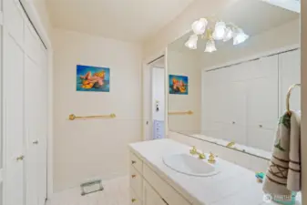 Ensuite