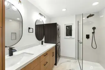 Upper Bath with W/D hook ups
