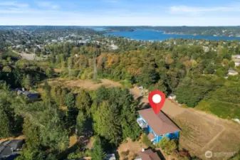 Backed by Greenbelt for privacy and quiet living
