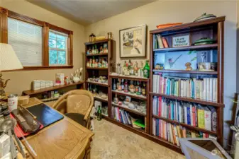 Bonus room off kitchen