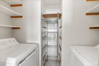 Pantry/Laundry