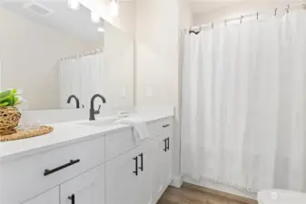 Full Bathroom in Lower Suite