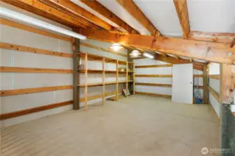 Shop Loft w/Storage