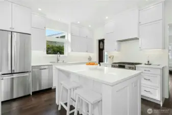 Imagine the meals you will prepare in this elegant kitchen.