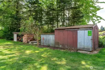 Wood shed w/one year of wood supply/shed