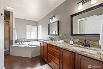 Primary En Suite