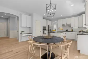 Large Kitchen w/ Eating Area