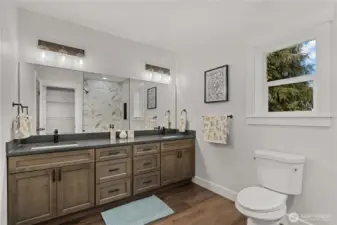 Main Hall Bath w/Dual Sink Vanity ensures everyone has their own space!