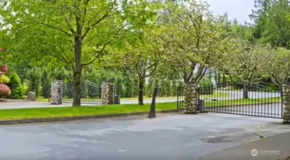 Private gated community of River Si