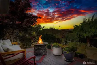 Privacy abounds in this backyard! Its absolutely stunning!