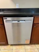 Unit 142 brand new ss dishwasher
