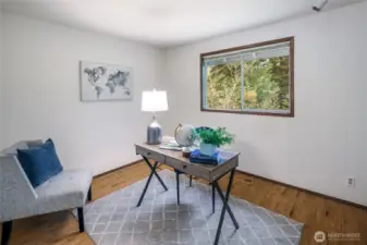 3rd bedroom or office...you choose!