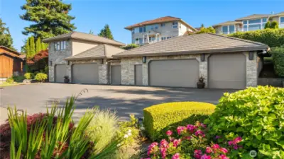6 car garage with bathroom, shop area and room for an office, bedroom or added storage