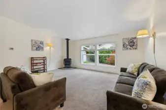 Open living room with vaulted ceilings