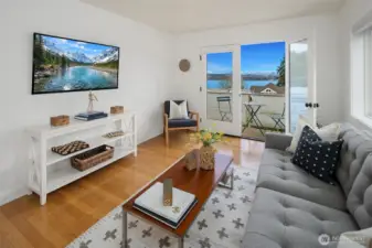 Family Room (2nd Floor)