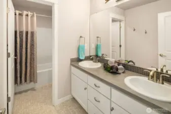 Full hallway bathroom.