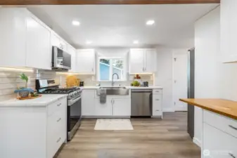 Brand new stove, dishwasher, microwave and refrigerator
