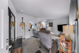 Cozy, bright and airy living room