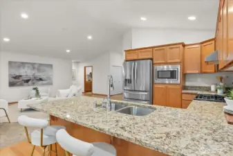 Nice Kitchen with Stainless Steel Appliances and Built-in Micowave