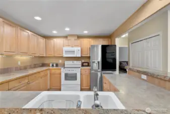 Incredible Kitchen