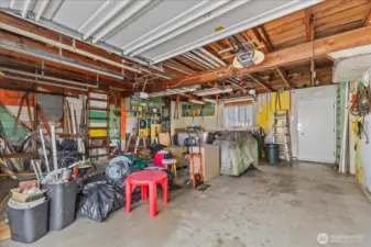 3 Car Garage