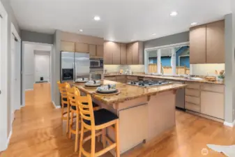 Kitchen with kitchen island
