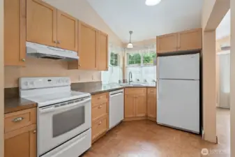 Light and bright kitchen