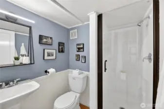 3/4 Bathroom