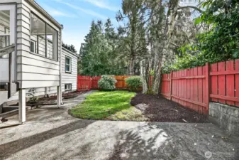 Mature Landscaping means Easy to Maintain