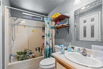 Hall Bath is being used for Plants currenlty... Otherwise, this is a spacious Full Bath!